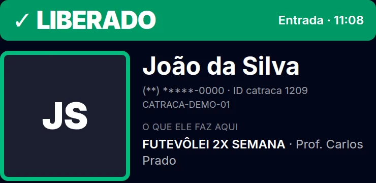 Monitor da catraca indicando entrada liberada